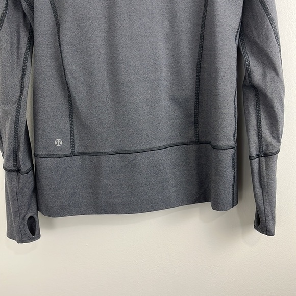 Lululemon In-Stride Gray & White Striped Running Jacket - Picture 7 of 8